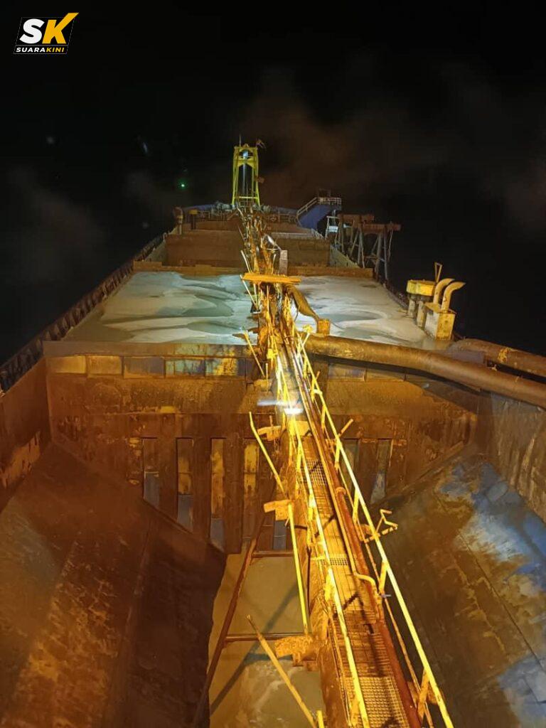 Maritim Perak tahan kapal korek pasir di perairan Kerian - Suara Kini